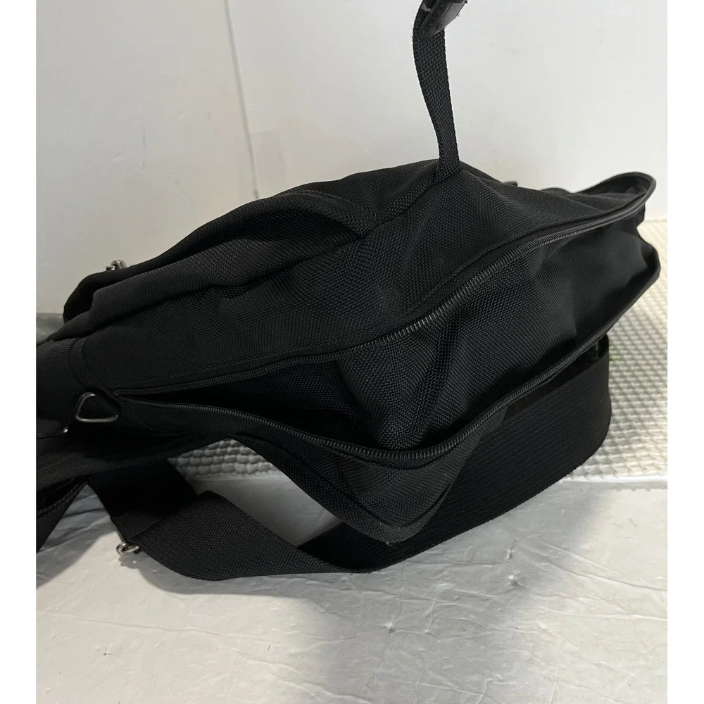 Tumi Alpha Ballistic Nylon Messenger Bag Black Laptop Crossbody 26091D4